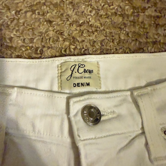 J. Crew Size 25 Women’s White Mid Rise Denim Shorts Zip-Fly Casual Summer Cuffed - Picture 6 of 10